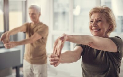 Estudo revela: atividade física regular está ligada a redução no risco de demência